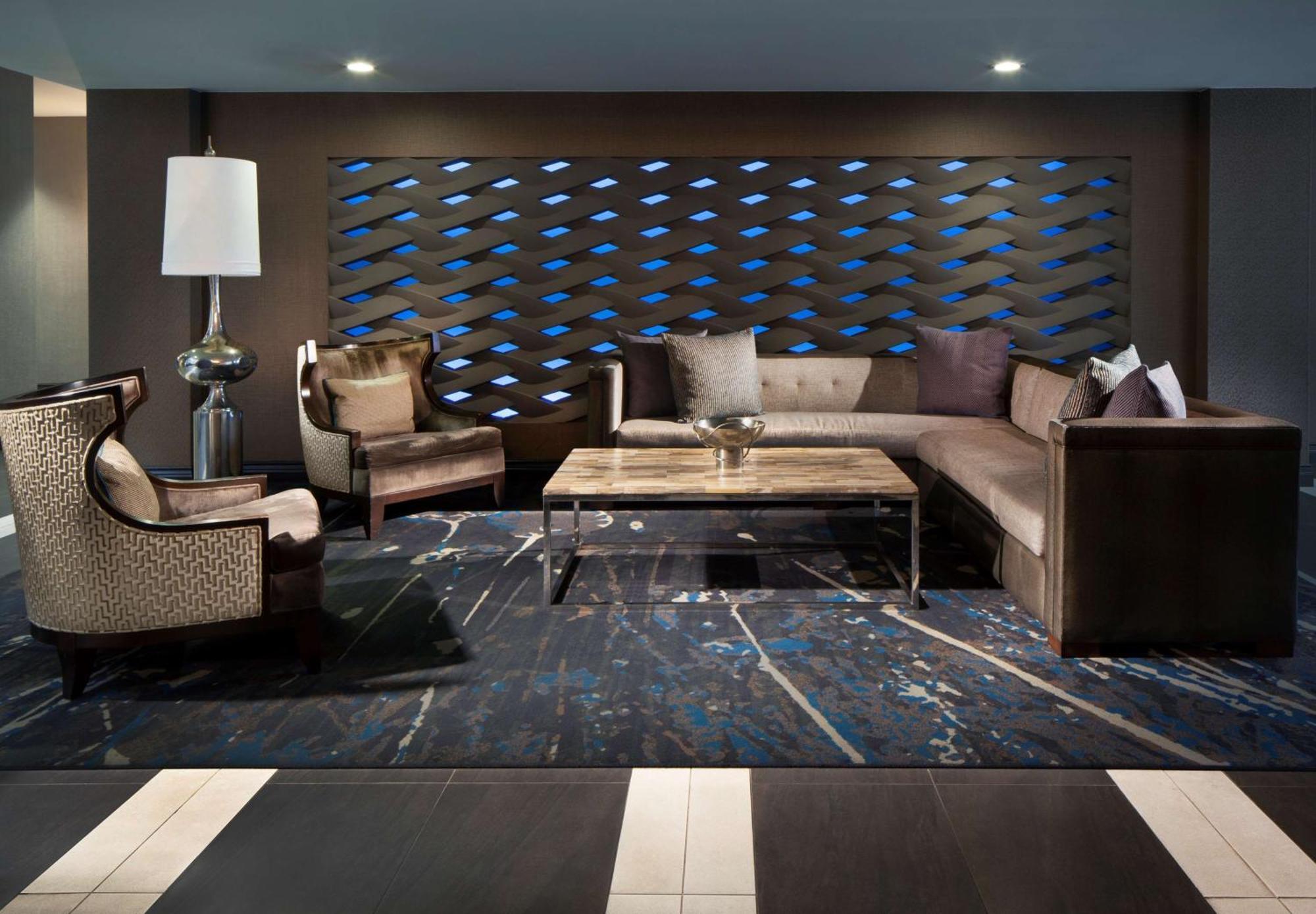 Embassy Suites By Hilton Houston Near The Galleria Екстериор снимка
