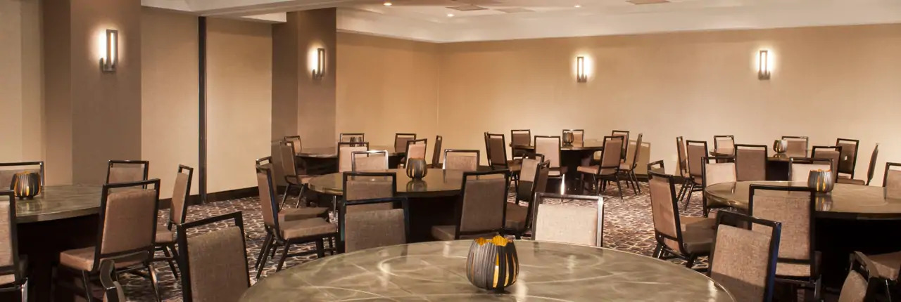Embassy Suites By Hilton Houston Near The Galleria Екстериор снимка