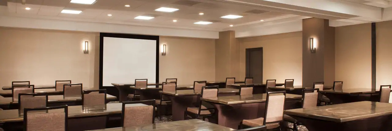 Embassy Suites By Hilton Houston Near The Galleria Екстериор снимка