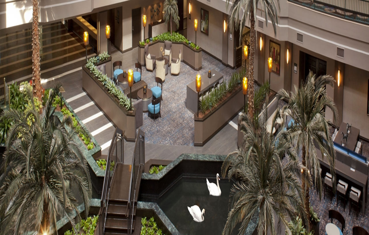 Embassy Suites By Hilton Houston Near The Galleria Екстериор снимка
